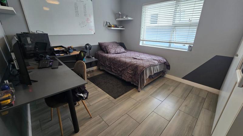 4 Bedroom Property for Sale in Somerset West Western Cape